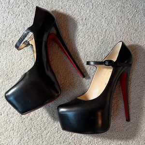 Brand New *Never Worn* Christian Louboutin Black Leather Mary Jane Daffodil